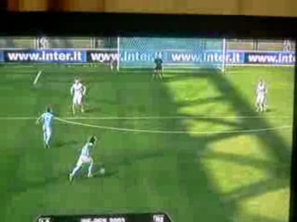 Pleine lucarne de Tévez par Rabah