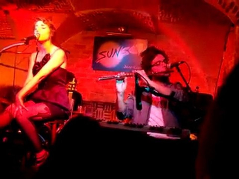 Emma au Sun Set - Adieu Baikonour