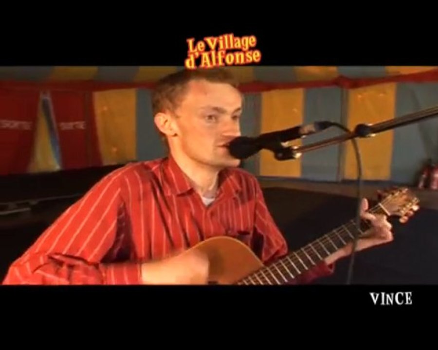 LE VILLAGE D'ALFONSE. La Garden sur-crise party !