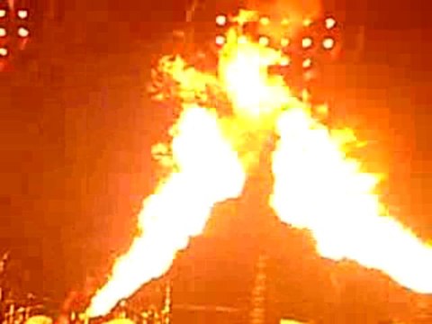 Rammstein live Lyon 02 dec 2009-Feuer Frei !