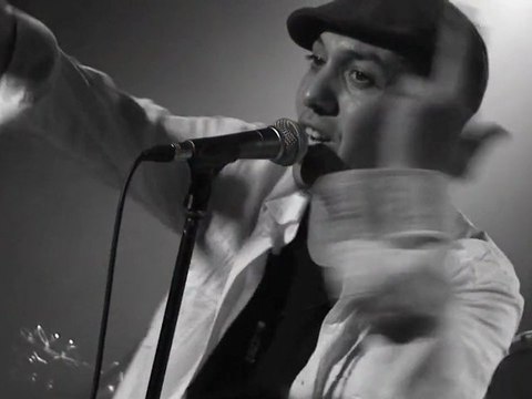 HK & les Saltimbanks