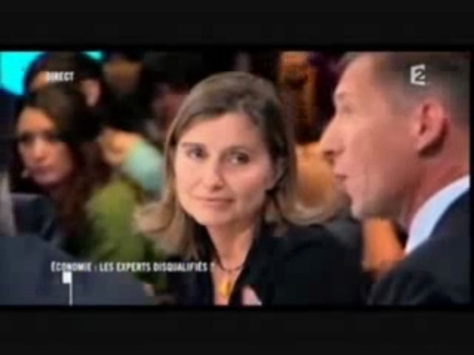 Un homme révolté face à Atali.