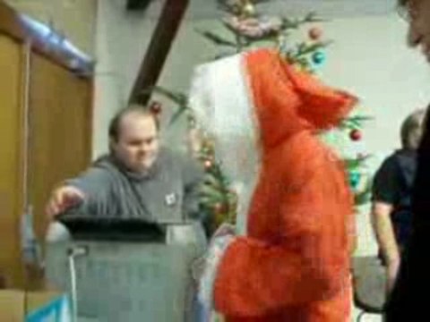 NOEL 2008 - Le père-noël au cypiée