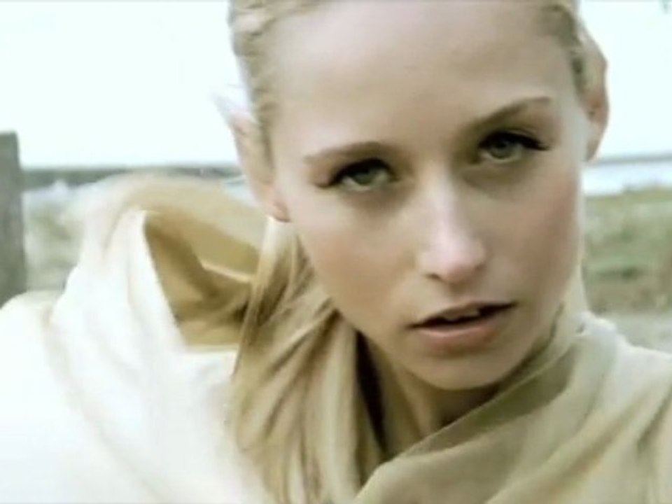 MOr La PeAcH 'Savages' Titelsong Kilian Kerner Fashion