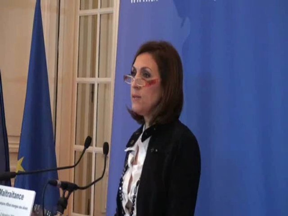 Maltraitance des aînés - Conférence de presse de Nora Berra