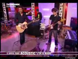 Alizée, acoustique par les paupiers