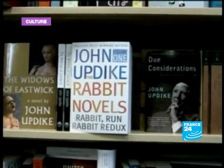 US author John Updike dies at 76