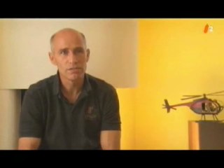 Yves Rossy, l'homme oiseau Part 1/3