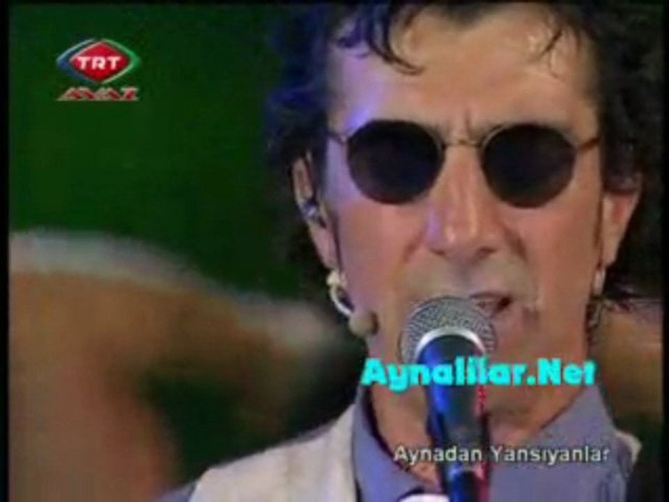 AYNA GARiBiM - CANLI