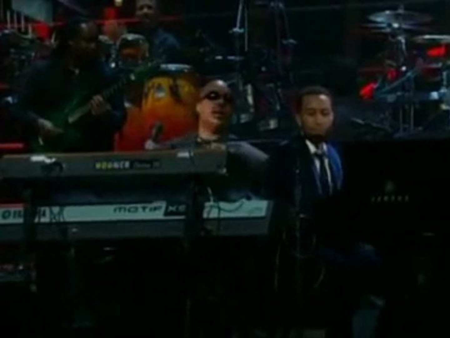 Stevie Wonder & John Legend Perform[Michael Jackson Tribute]