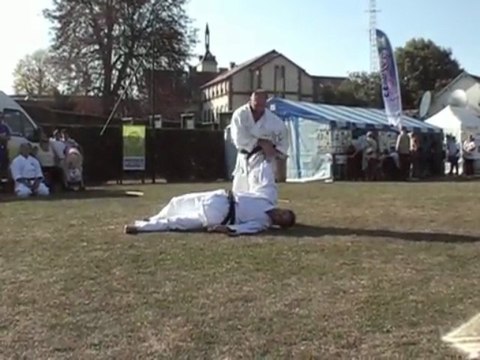 SHITO RYU KARATE DO - NOGENT SUR OISE- DEMONSTRATION