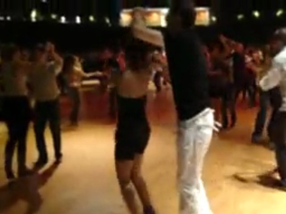 Nataly & Waldemar dancing at Todo Latino Salsa festival