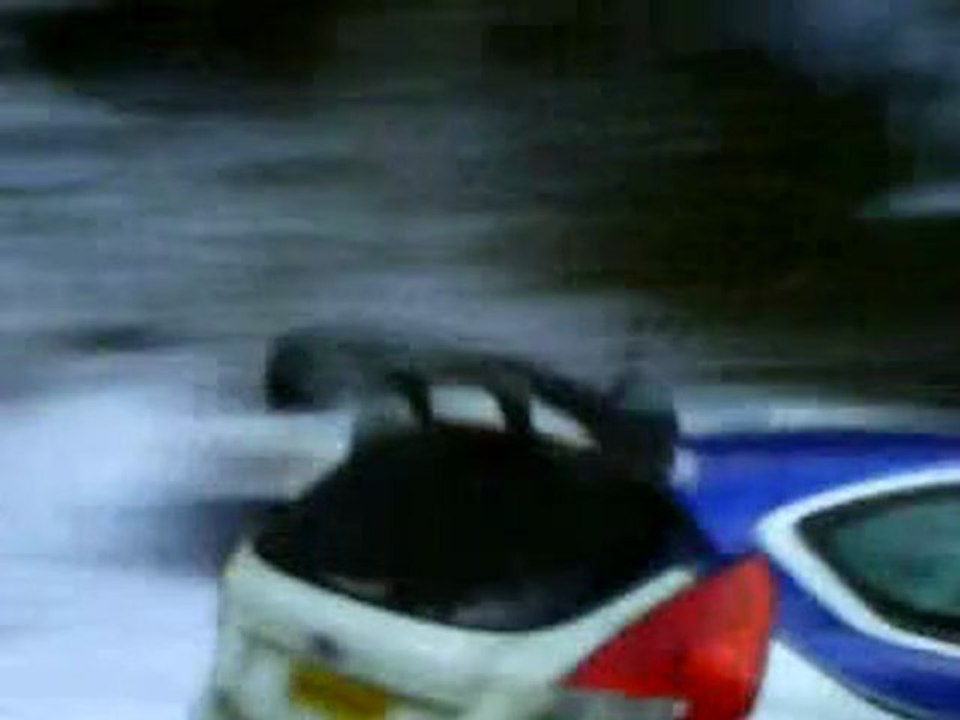 ESSAIS  RALLYE FORD 2009 AVEC MIKKO HIRVONEN  ET R+