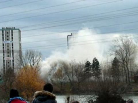 Explosion / Destruction / Démolition Tours Chalon S/Saone