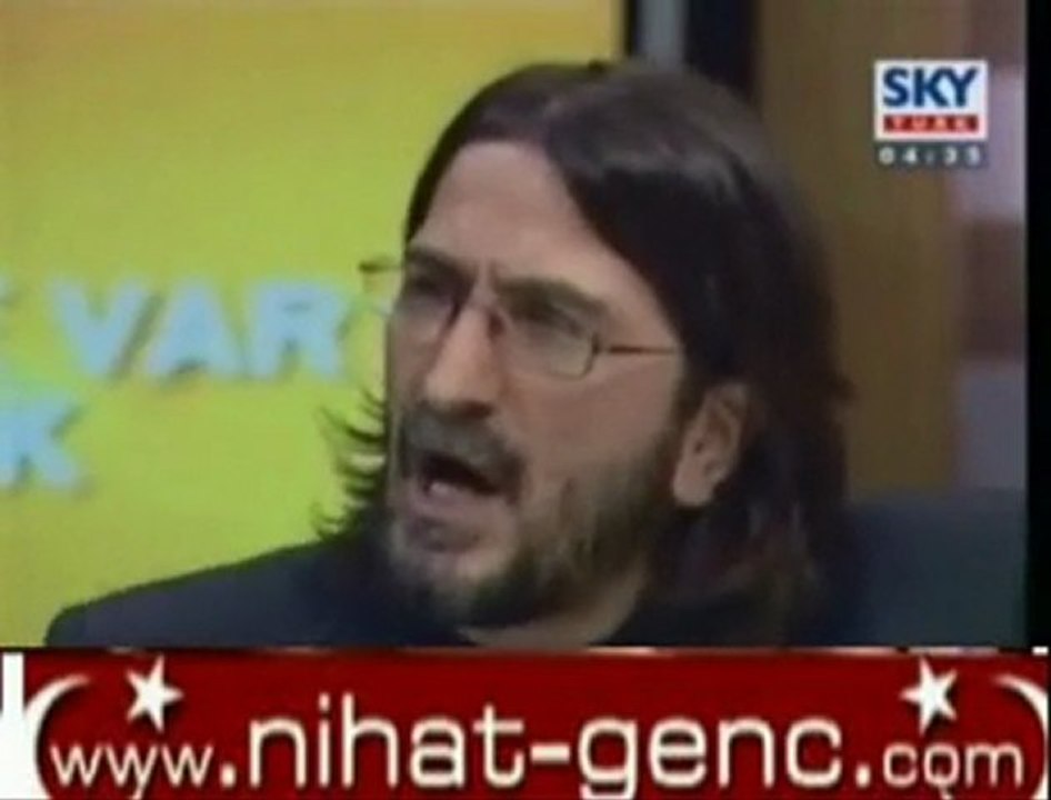 NİHAT GENÇ TÜRK GENÇLİĞİNE SESLENİYOR!!! [HQ]