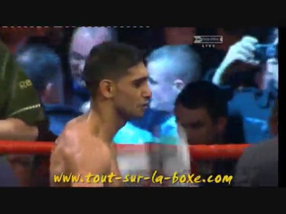 Amir Khan gagne Face a Dmitriy Salita en 76 secondes