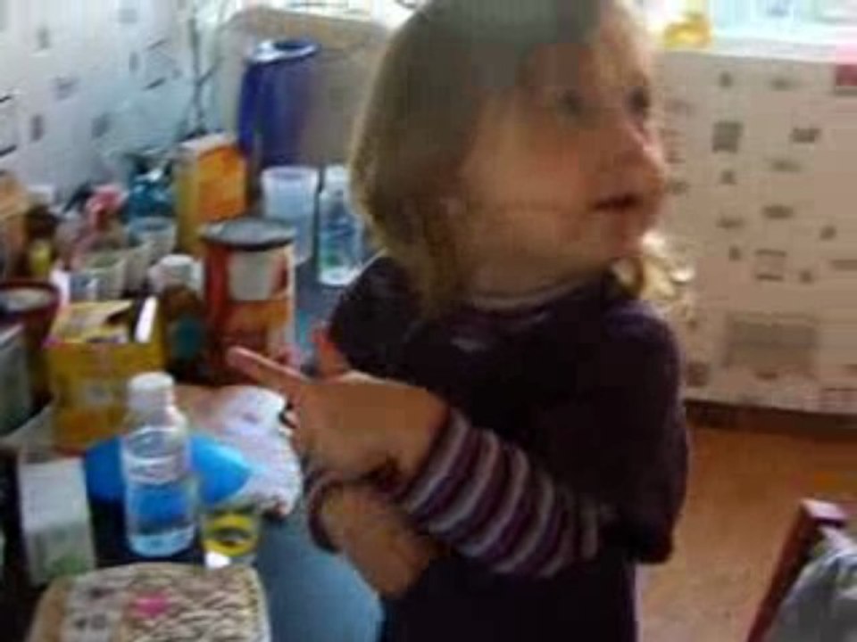 Marie fait le café