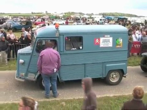 Quivières 2009 : camions, véhicules militaires et bourse