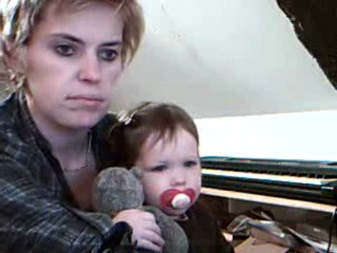 Claude Barzotti qui chante avec maman et Lucie ( Le rital )