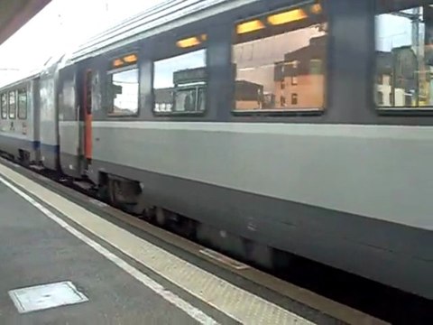 le ter rhone alpes avec la bb 25251 multiservice Reversible