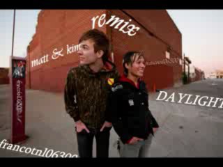 MATT & KIM & FRANCOTNL06300-DAYLIGHT