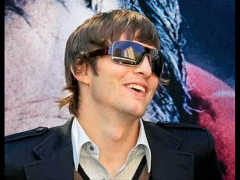 Sexy Ashton Kutcher