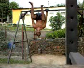 muscle-up et tentative de back lever.