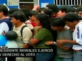Evo Morales ejercio su derecho al voto