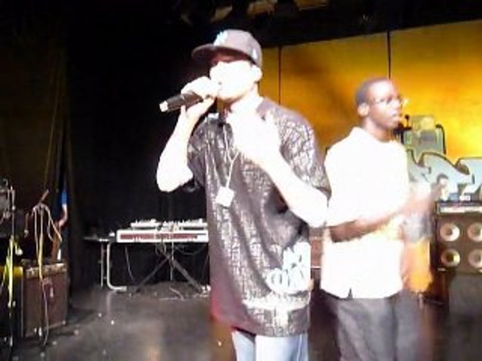 RES & FLYEO extrait concert 1ère partie de Ekoué déc 2009