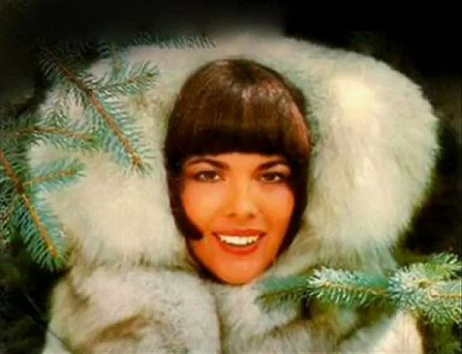 Mireille Mathieu - Douce nuit, sainte nuit (Chants De Noël)