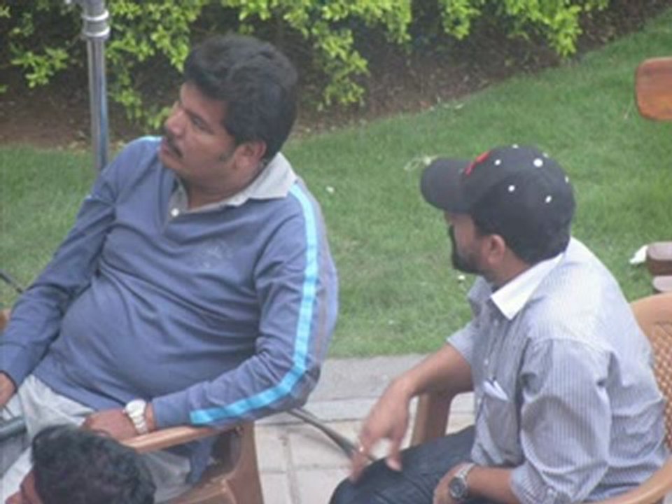 Robo Super Star Rajinikanth new intro music released