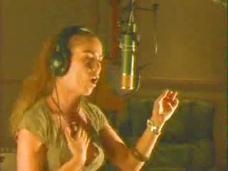 performance.. ela ela