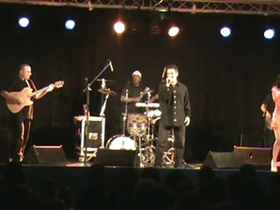 Marina Note Combat acoustic Phil Barney