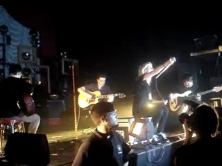 07.12.09 : Paramore - Misguided Ghosts