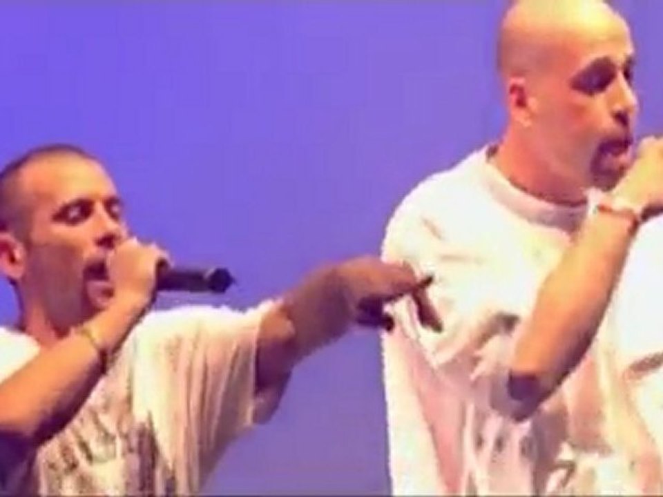 Kool Shen Feat Sinik et Kerry James - That's My People Live