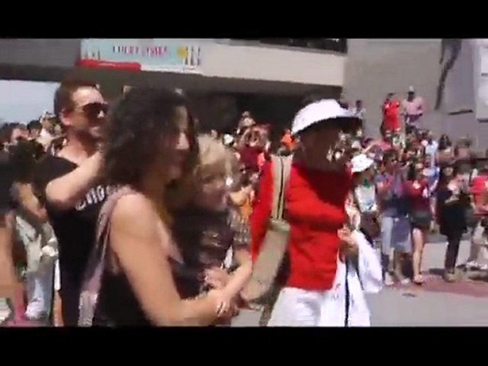 Flash mob Michael Jackson "Beat it" à Holywood (Californie)