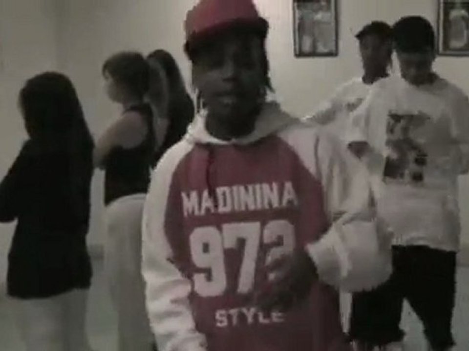 Senar Ice Creamz - Madinina Anti Racista