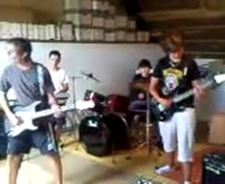 noir desir un jour en france