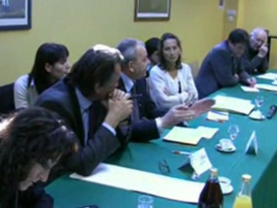 Ségolène Royal participe à la table ronde 1/2