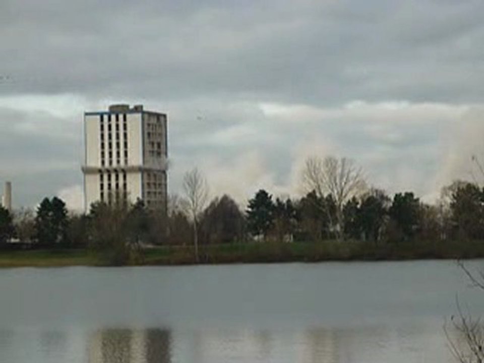Chalon Démolition des tours des Près Saint Jean