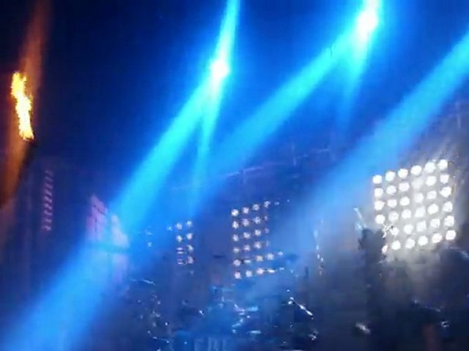 Engel Rammstein 9-12-09 paris Bercy