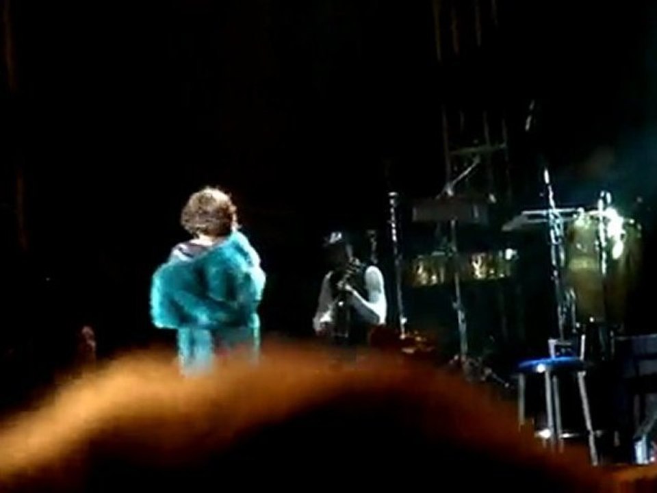 Whitney Houston LIVE - concert in Moscow - 09/12/2009