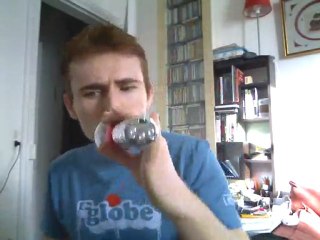 Wiwi égratigne "If i told you that"