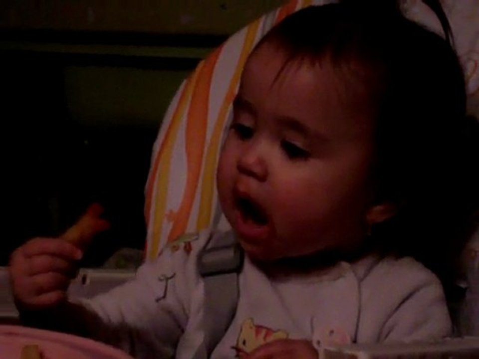 MAELYNE dit papa papa lol