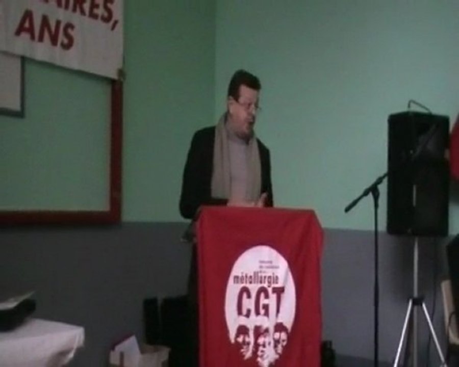 Jean pierre delannoy au  congres de la cgt  renault douai