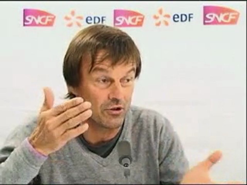 Tchat avec Nicolas Hulot Eco-mobilité SNCF.COM2.flv