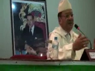 الدكتور مصطفى بنحمزة يلقي درسا دينيا حول الصيدلة في الاسلام