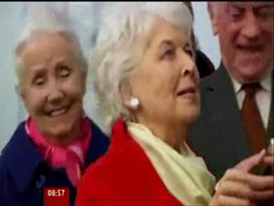 DW EoT Clip Breakfast 111209