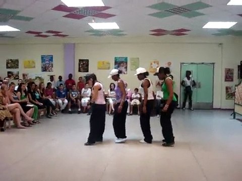 Danse hiphop au cOllege gustave cOurbet93