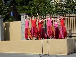 Jeu scénique : 1ère Danse